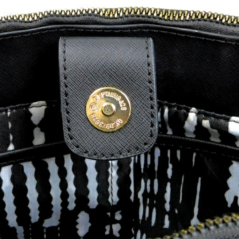 NWOT - TRINA TURK BLACK SHOULDER/CROSSBODY BAG - Picture 4 of 9